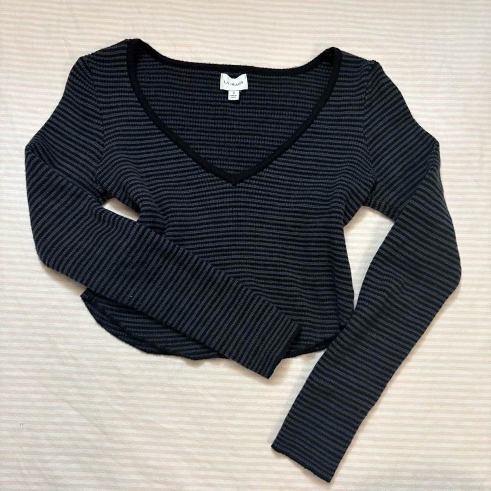 Pacsun navy and black striped & cropped sweater